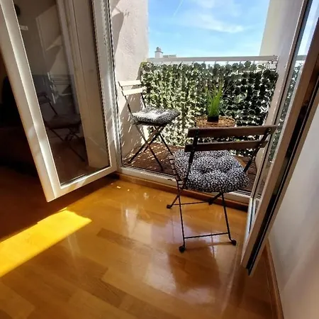 Beautiful Spacious Close To *