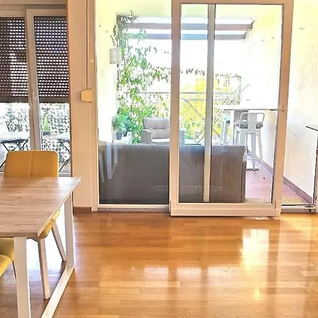 ゲストハウス Beautiful Spacious Close To *
