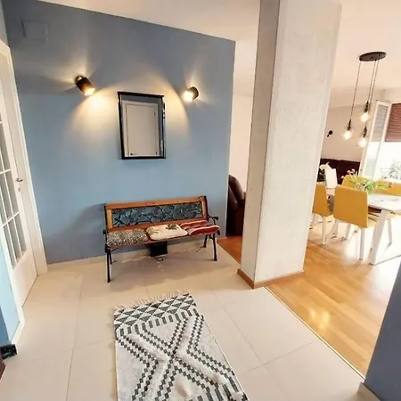 Beautiful Spacious Close To